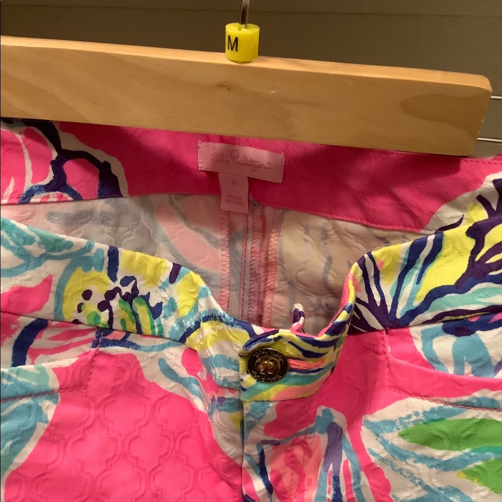 Pink flora ankle pants - Picture 2 of 2